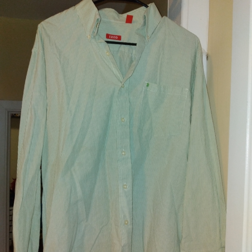 Izod men's green button up shirt M